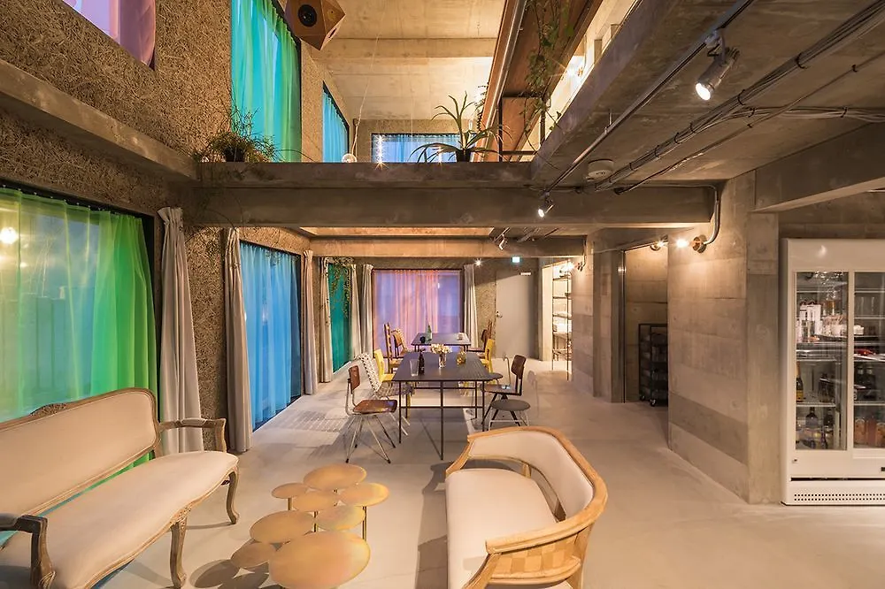 The Blend Inn - Studio Osaka 2*,